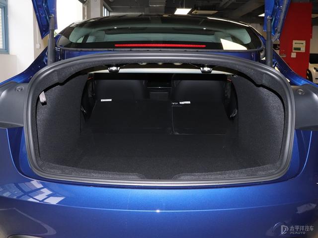 特斯拉車(chē)主狂喜！網(wǎng)傳新版app加入U(xiǎn)WB技術(shù)，安卓用戶將能無(wú)感開(kāi)箱