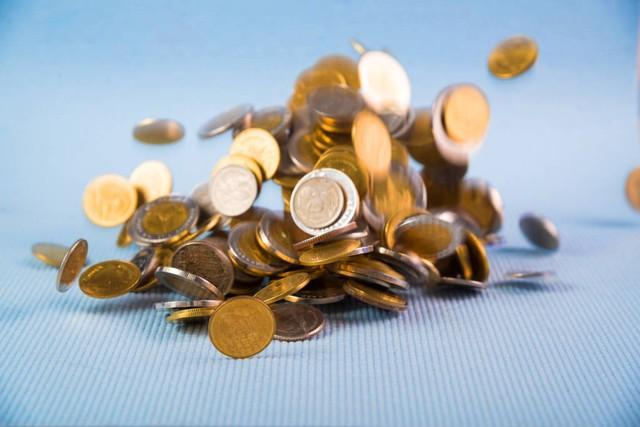 從3米到10厘米！定位技術(shù)大洗牌：RFID為何被UWB“干掉”？