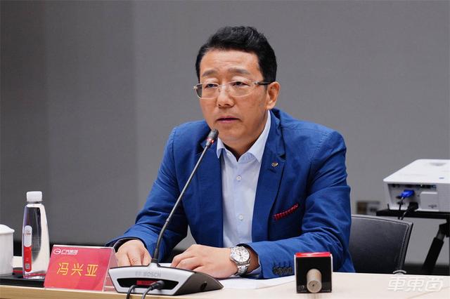 雷軍盯上“綠牌”登熱搜！力爭(zhēng)明年實(shí)現(xiàn)自動(dòng)駕駛，廣汽呼吁換電加速推廣