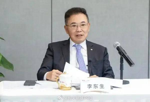 AI技術(shù)治理成兩會焦點，科技大佬都拿來了哪些提案？