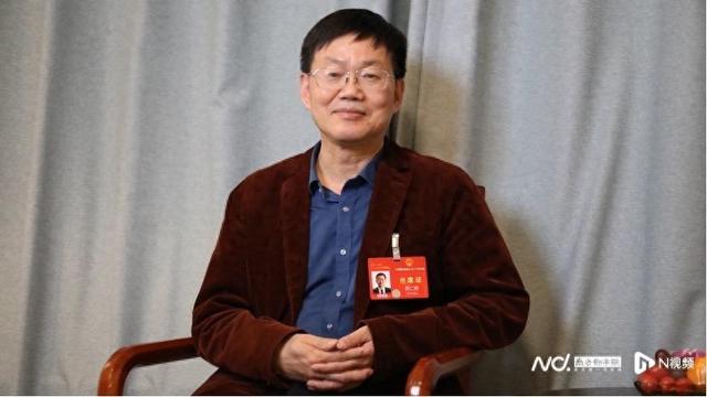 兩會代表委員熱議自動駕駛：建議修改上位法，加快規(guī)?；瘧?yīng)用