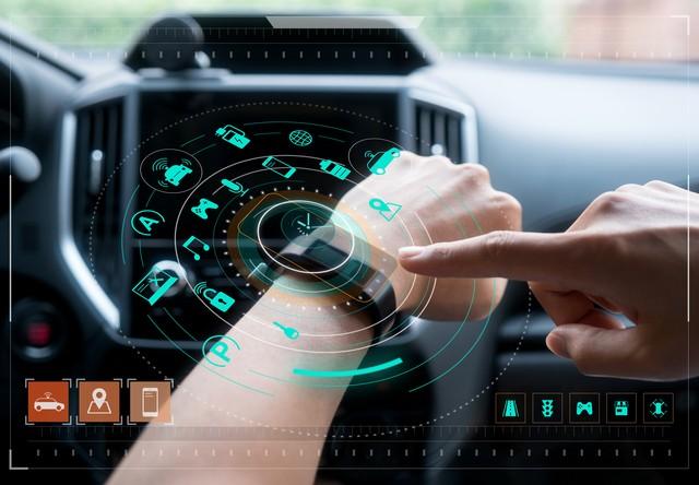 智能駕駛卷瘋了！華為、蔚來(lái)、小鵬自動(dòng)駕駛實(shí)測(cè)PK，誰(shuí)更強(qiáng)？