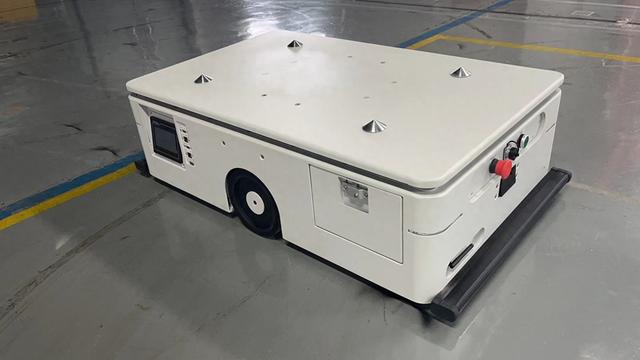 AGV小車真的值嗎？中小工廠上了自動化，老板笑了還是哭了？