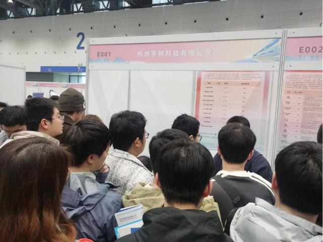 AI來了：人工智能緣何成為2025年最熱話題？