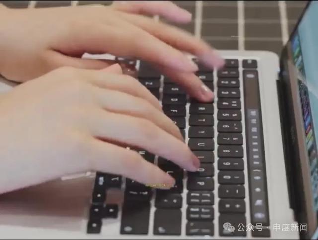 聊天內容“擦邊”，有人沉迷AI戀愛！專家提醒……